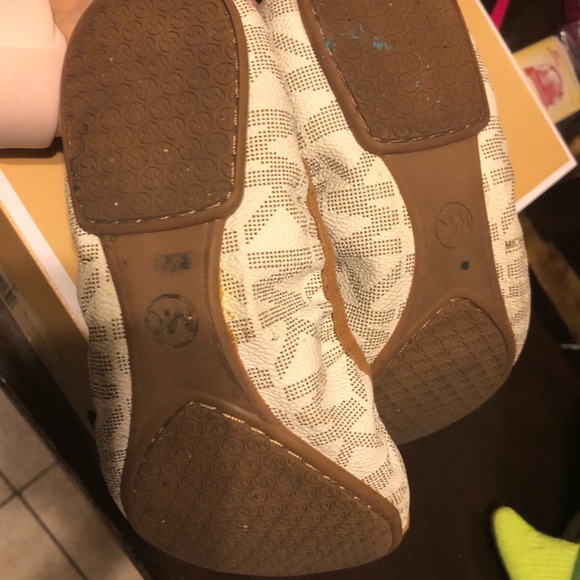 Michael Kors Flats - Picture 4 of 7